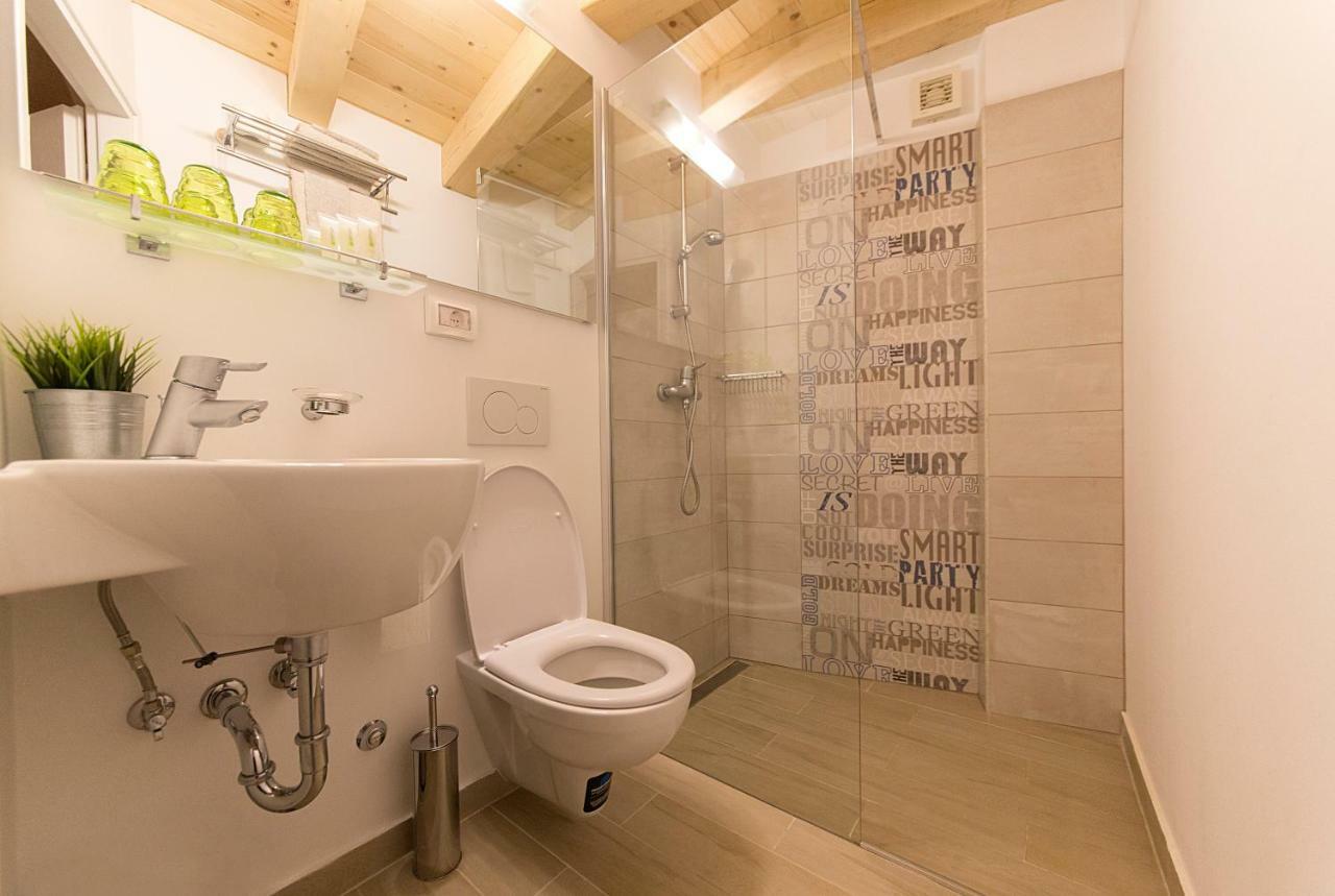 Apartments Casa Vecchia 罗维尼 外观 照片